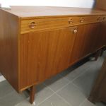 634 3058 Sideboard
